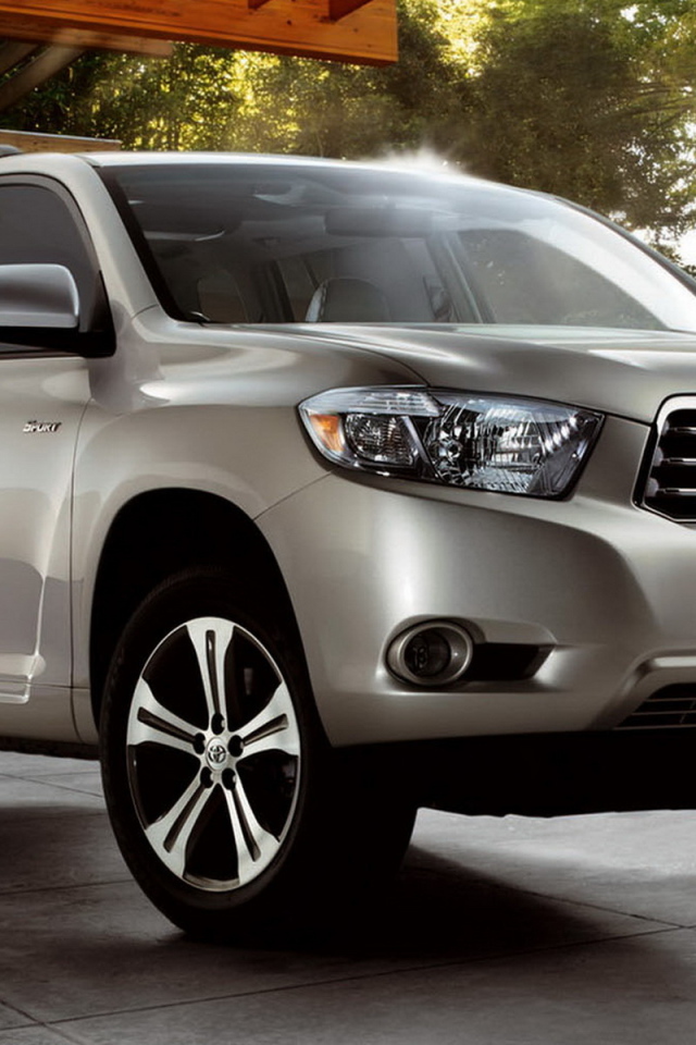 Кроссовер Тойота Хайлендер