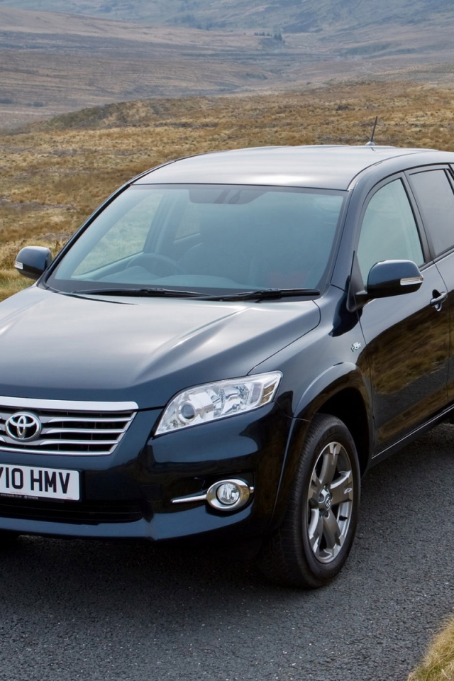 Тойота Рав 4 III поколения