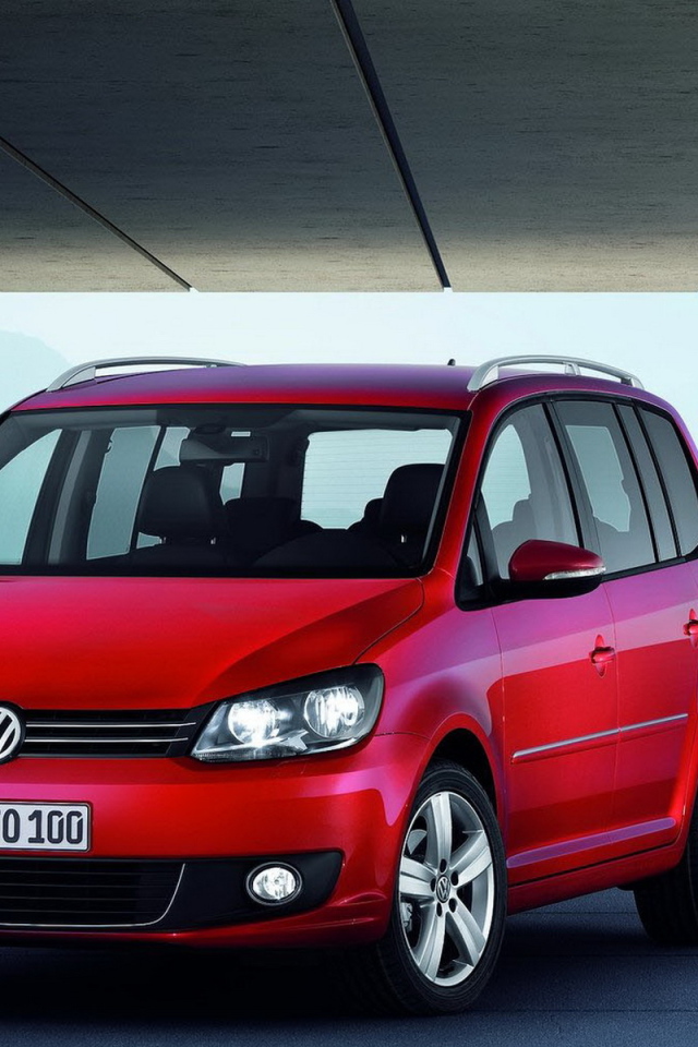 Волксваген  Тоуран