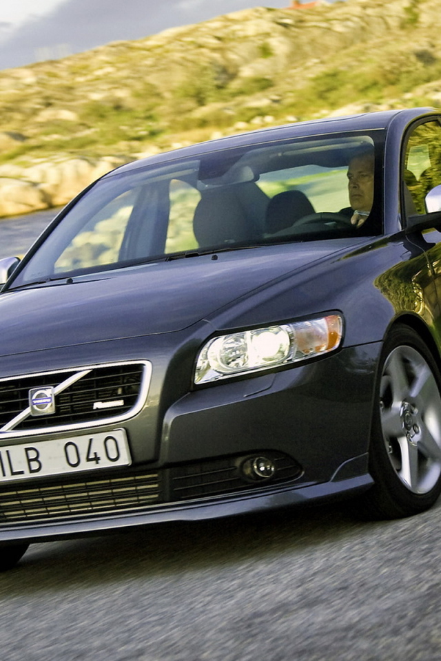 Вольво S40
