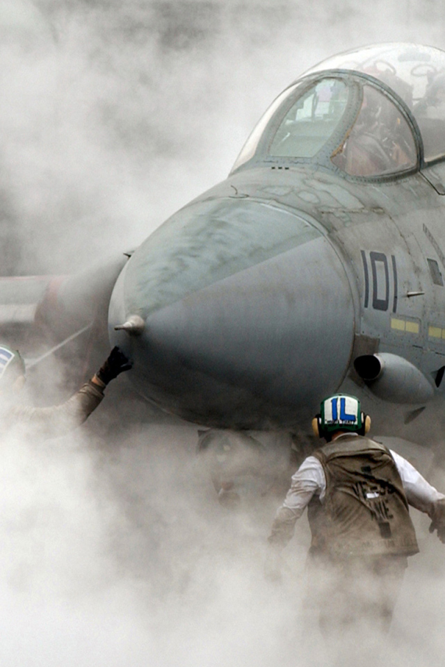 Истребитель на авианосце