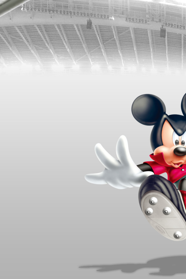 Микки Маус футболист