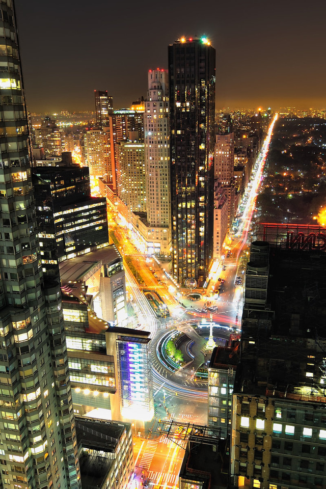 Город в ночном свете