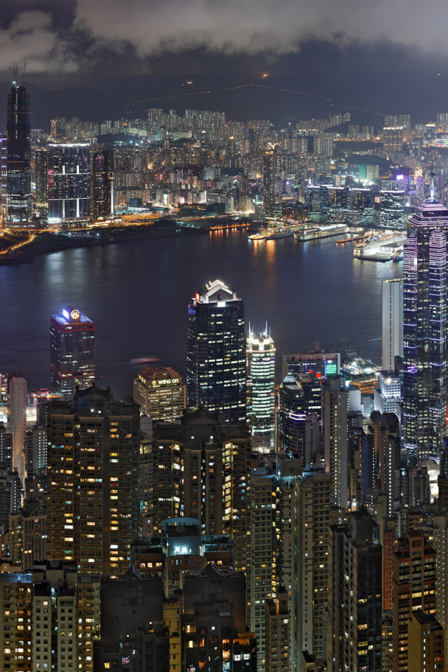 Высотки в центре города