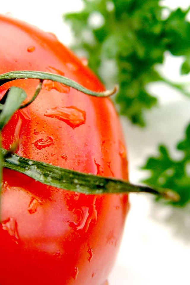 Сочный помидор
