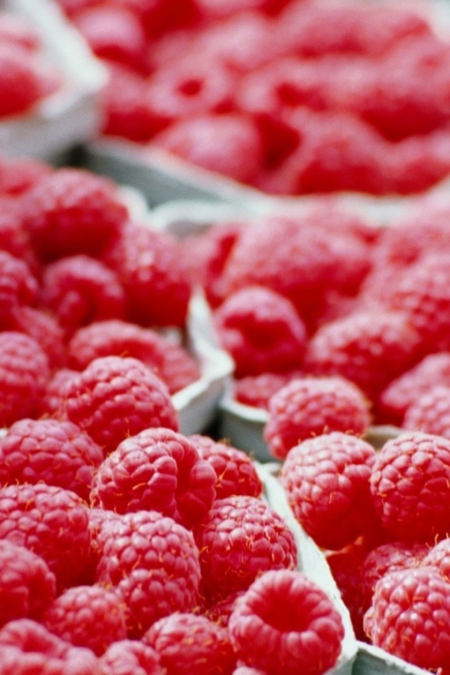 Стаканчики с малиной