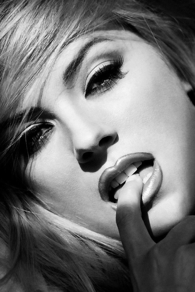 Горячая девчонка