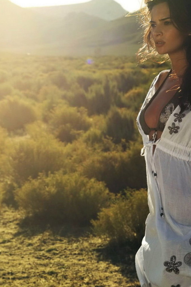 Потерянная в пустыни