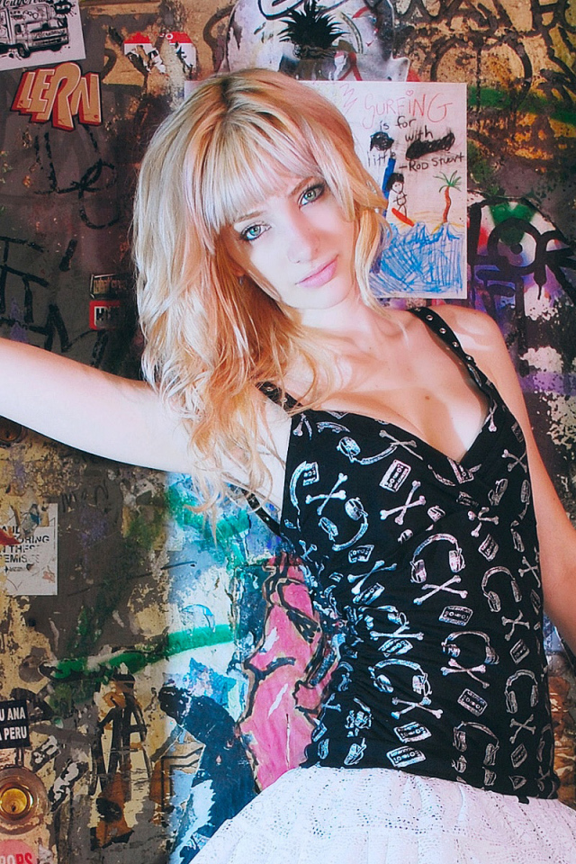 Модель Сьюзан Кофи