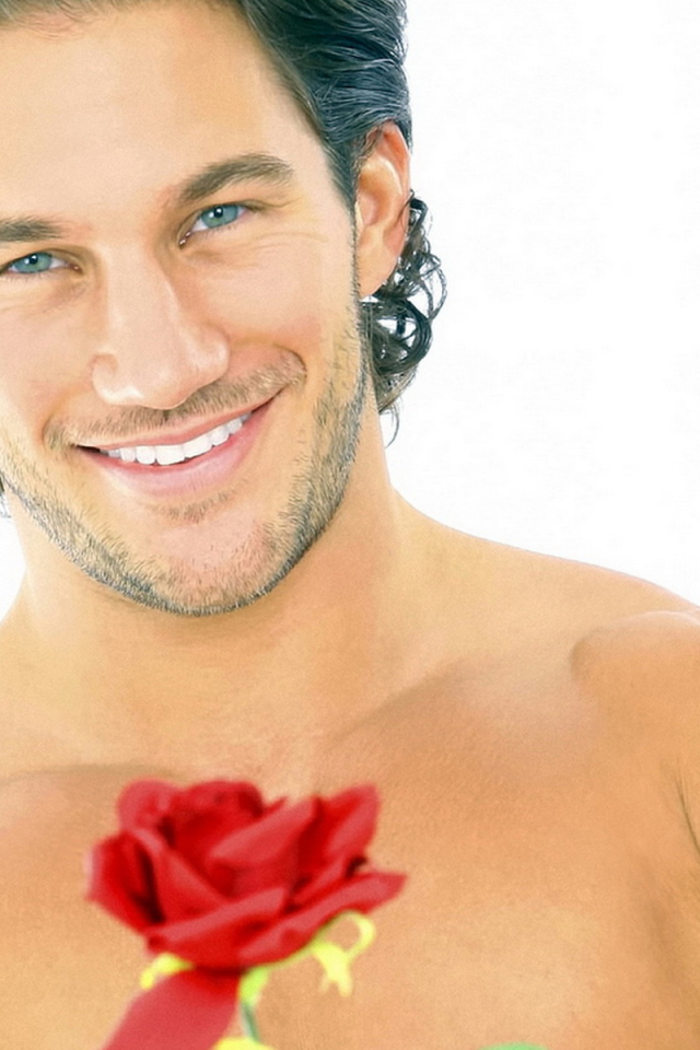 Мужчина с цветком