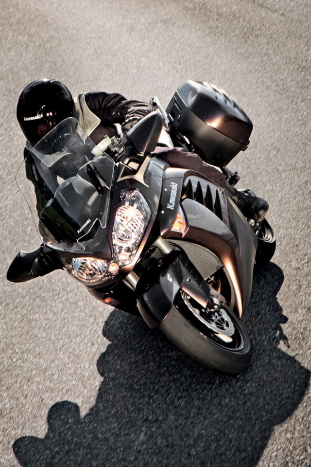 Кавасаки 1400GTR