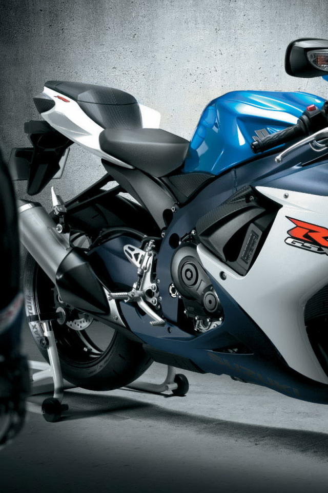Спортивный мотоцикл Сузуки GSX-R 600