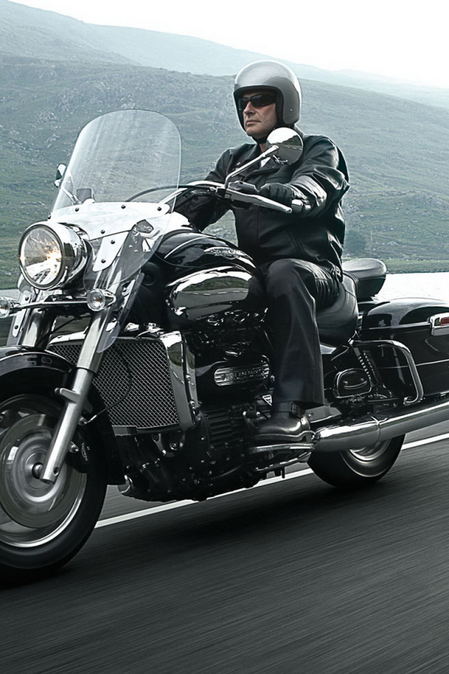 Триумф Рокет в движении