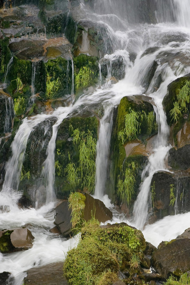 Красивый водопад