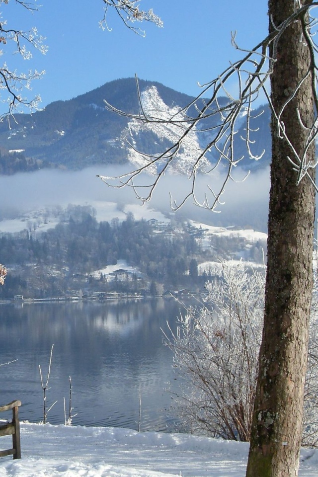 Гора под снегом