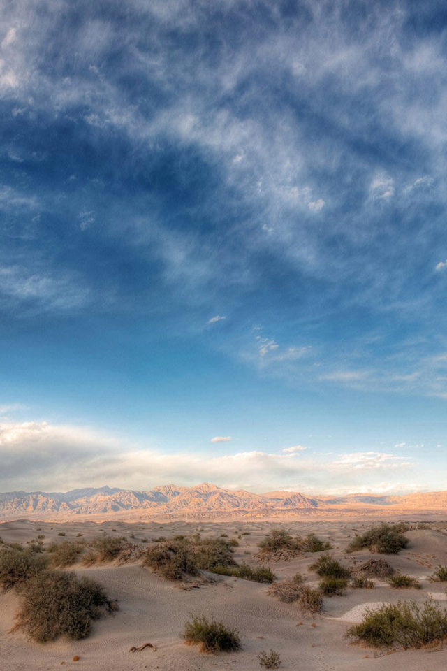 Горы в пустыне