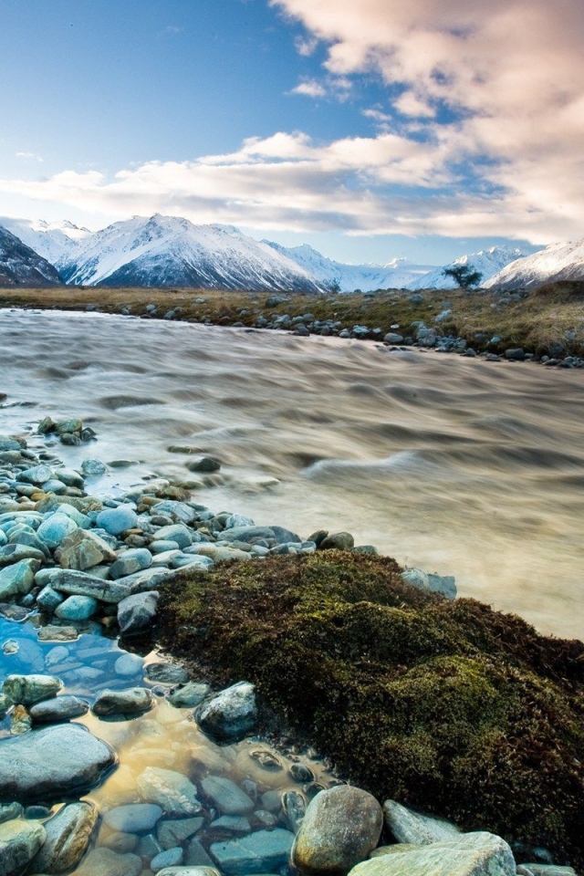 Речка высоко в горах