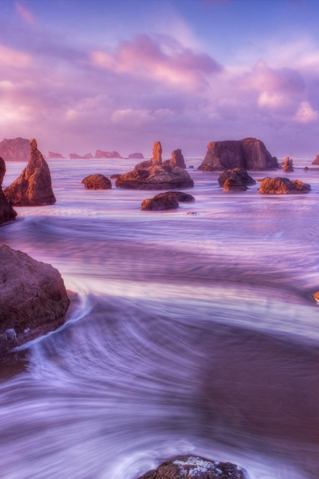 Прибрежные камни