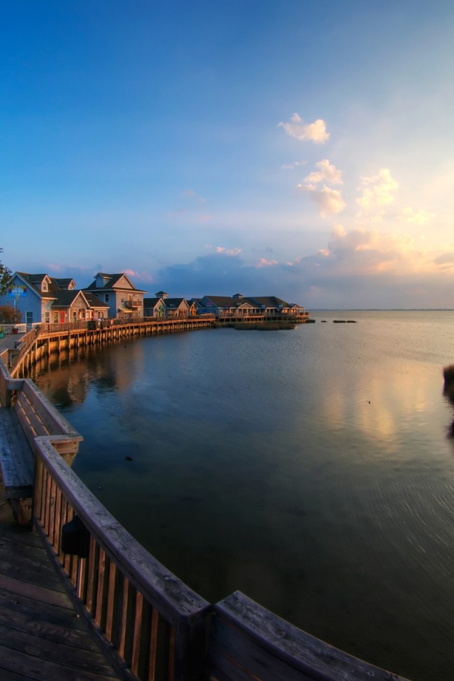 Магазинчики на берегу