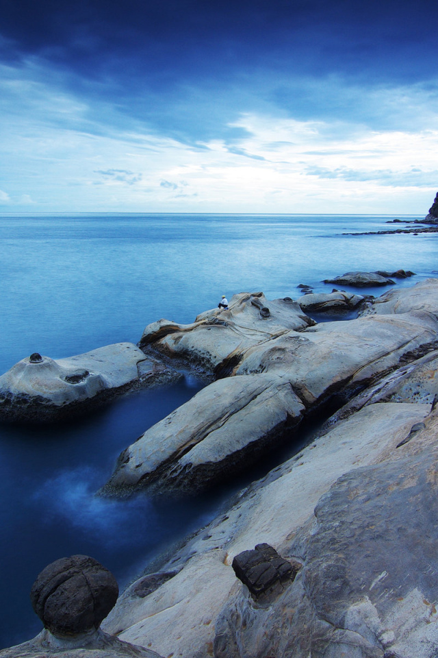 Каменный берег