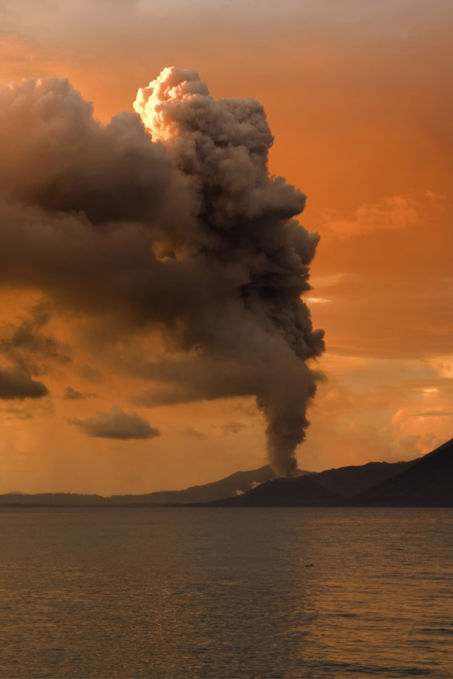 Tavurvur volcano, New Guinea