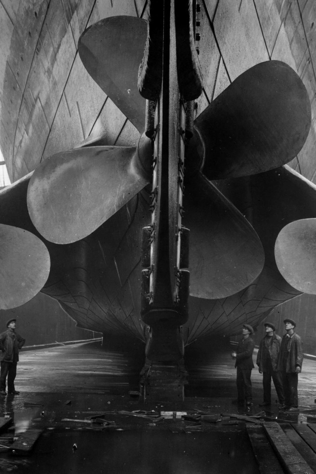 Огромные винты Титаника