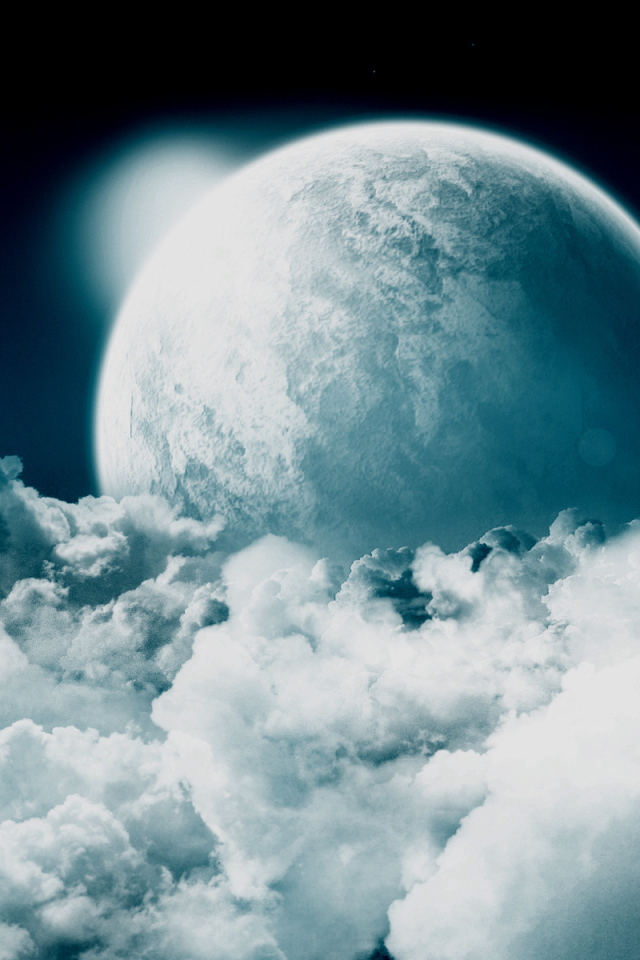 Планета среди облачности