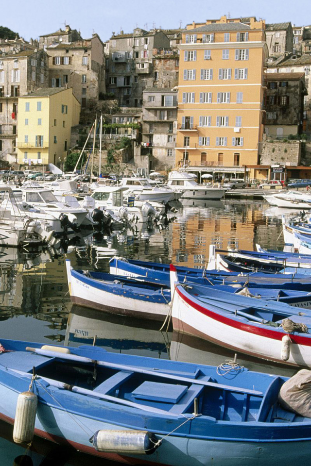 Лодки на Корсике