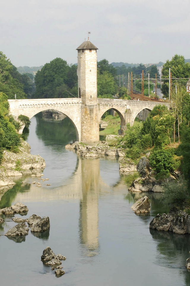 Мост с башней