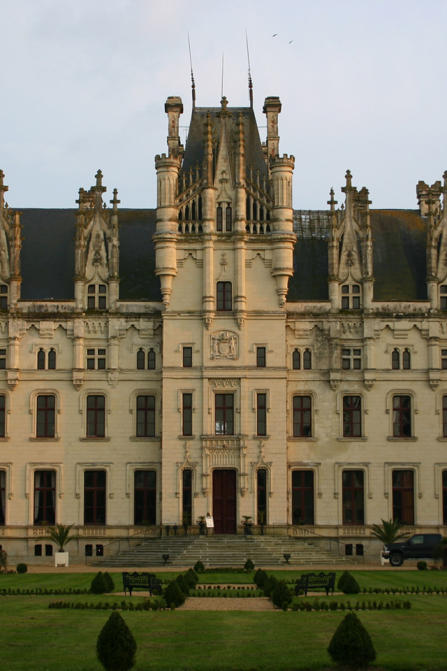 Замок Chateau Challain