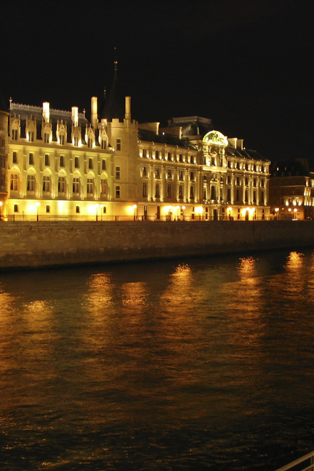 Ночь на реке Сена