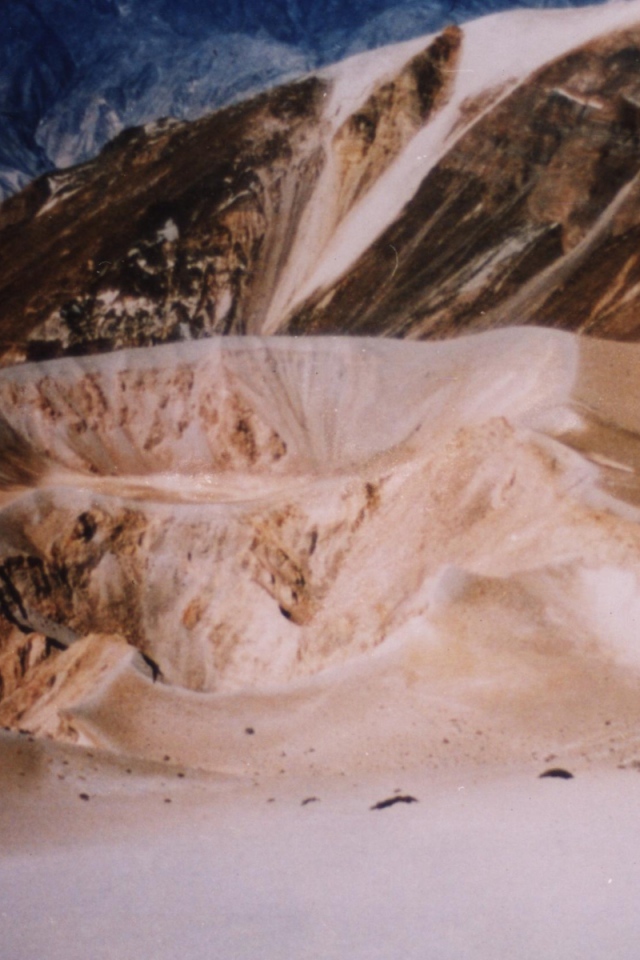 Извержения вулкана Эйяфьядлайёкюдль