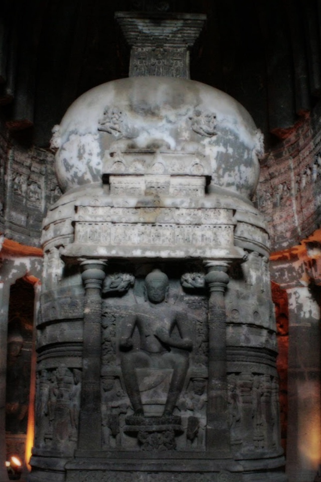 Древний храм