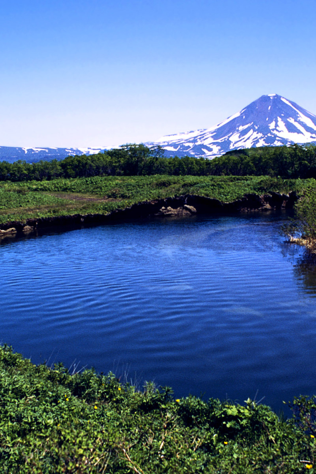 Река и горы