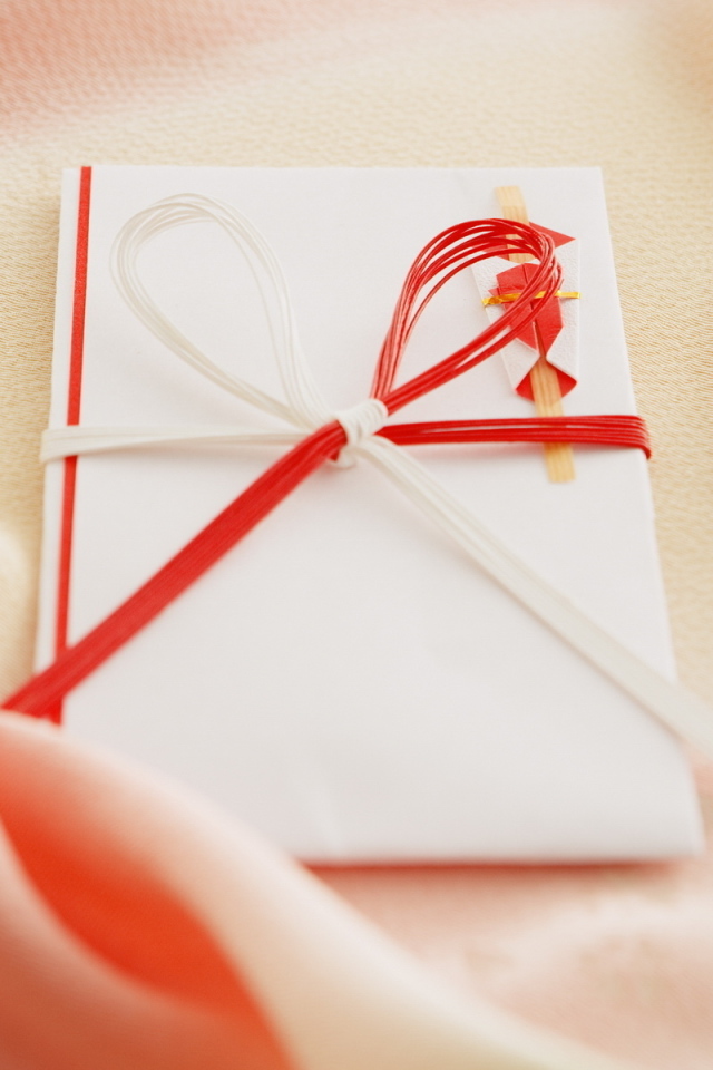 Скромная открытка