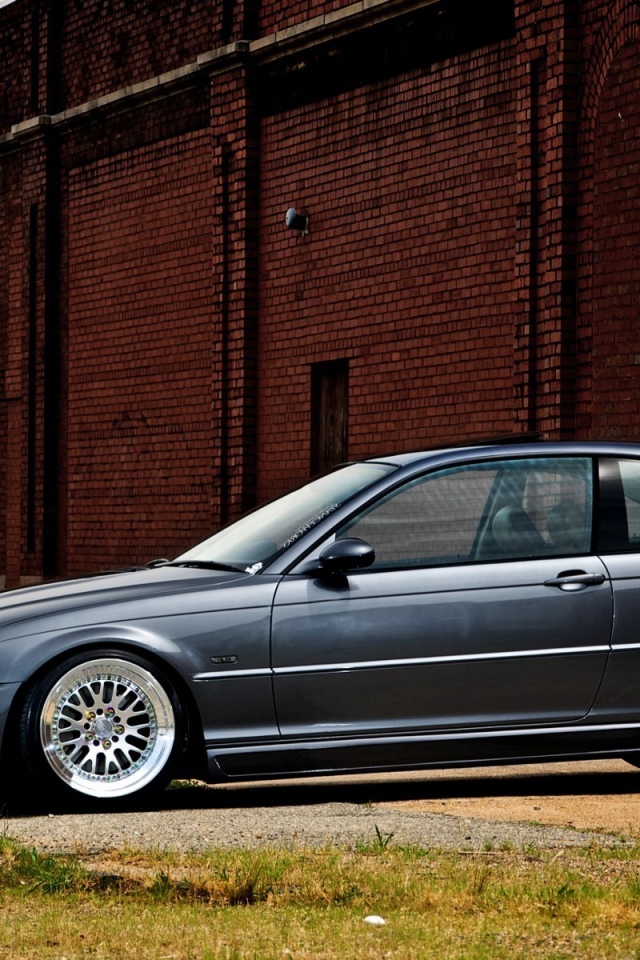 BMW 330i
