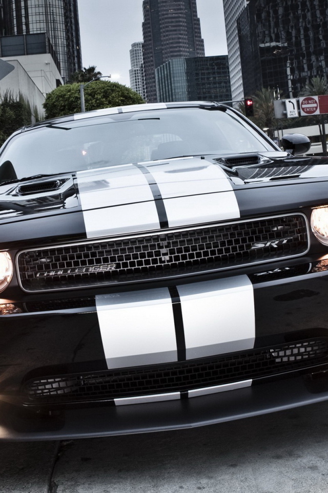 Dodge Challenger SRT8