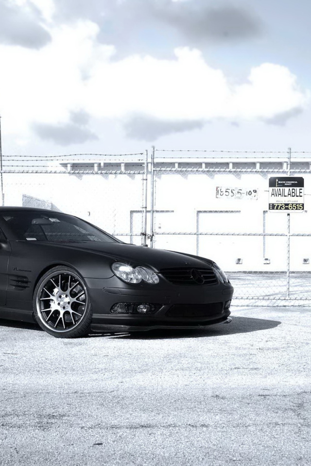 Черный Mercedes Benz SL