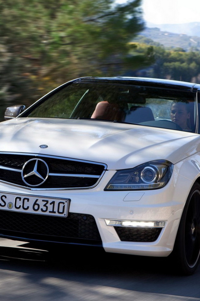 Mercedes-Benz-C63 AMG