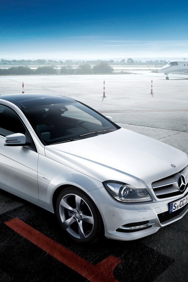 Mercedes-Benz-C63 AMG