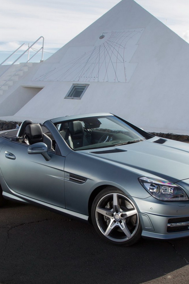 Mercedes-Benz-SLK350 Cabriolet