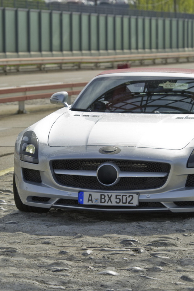 Mercedes-Benz-SLS-AMG