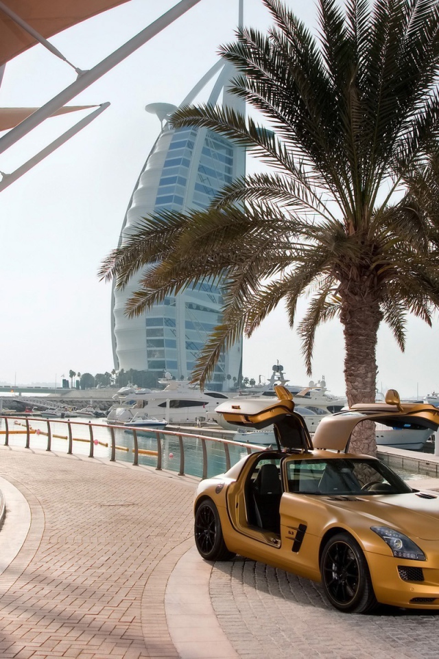 Mercedes Benz в Дубае