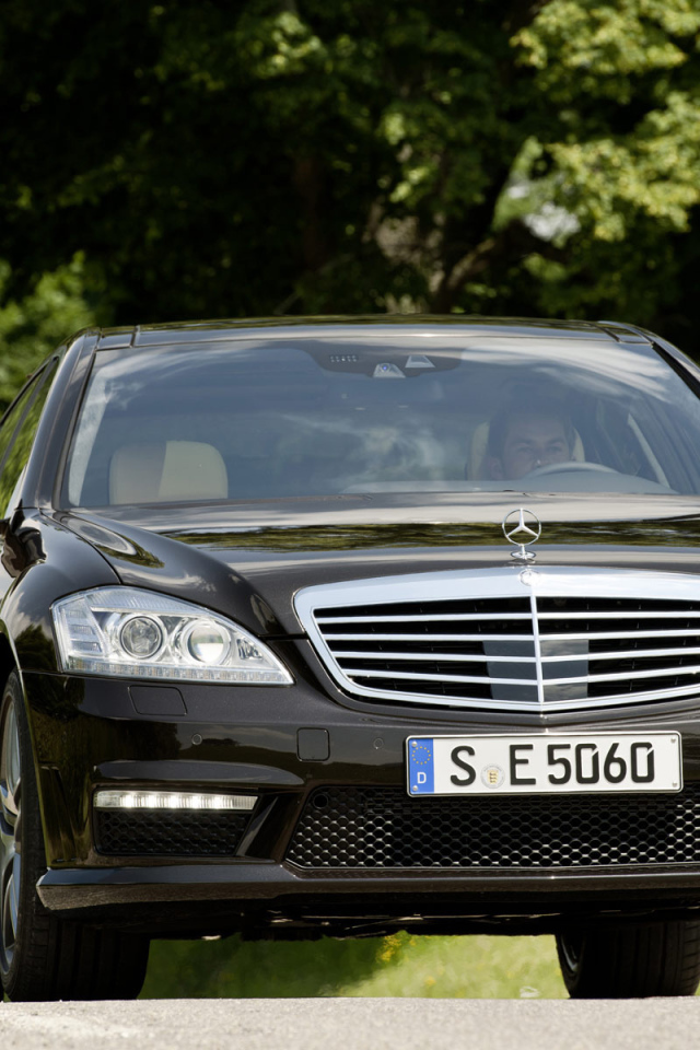 Mercedes Benz s63 amg черный