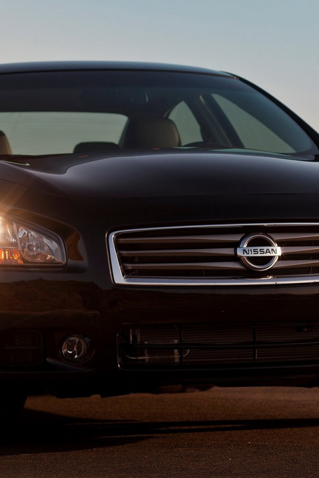 Nissan-Maxima