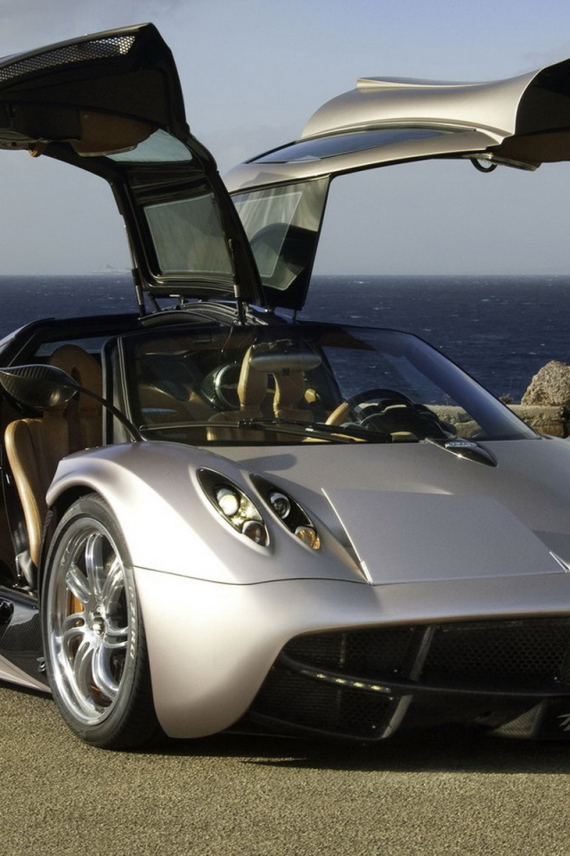 Pagani-Huayra 2012