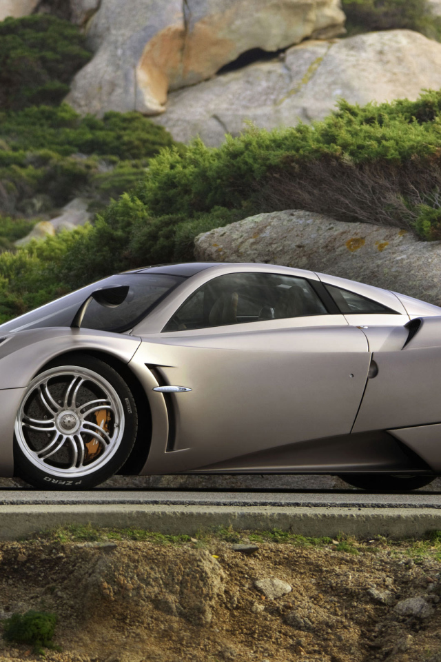 спортивный Pagani Huayra