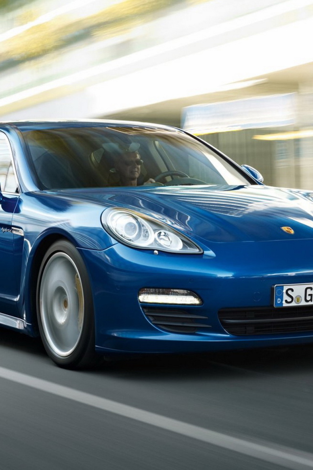 Porsche-Panamera S Hybrid