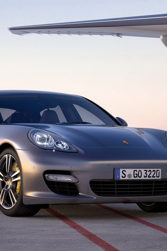 Porsche-Panamera Turbo S 2012
