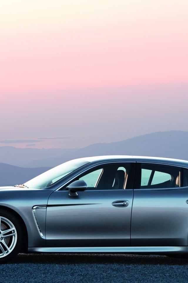 Porsche Panamera голубой металлик